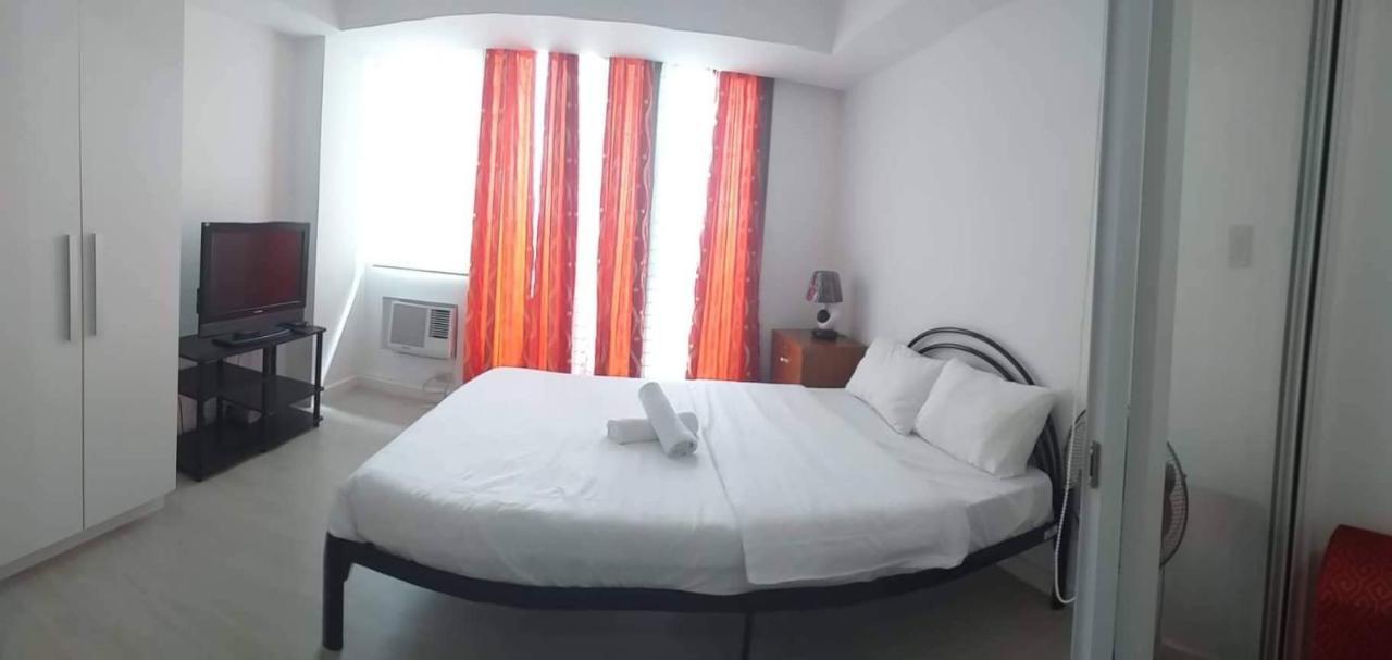 Azure C2 Balcony Wifi Near Mall Airport Multiple Units Paranaque City Dış mekan fotoğraf