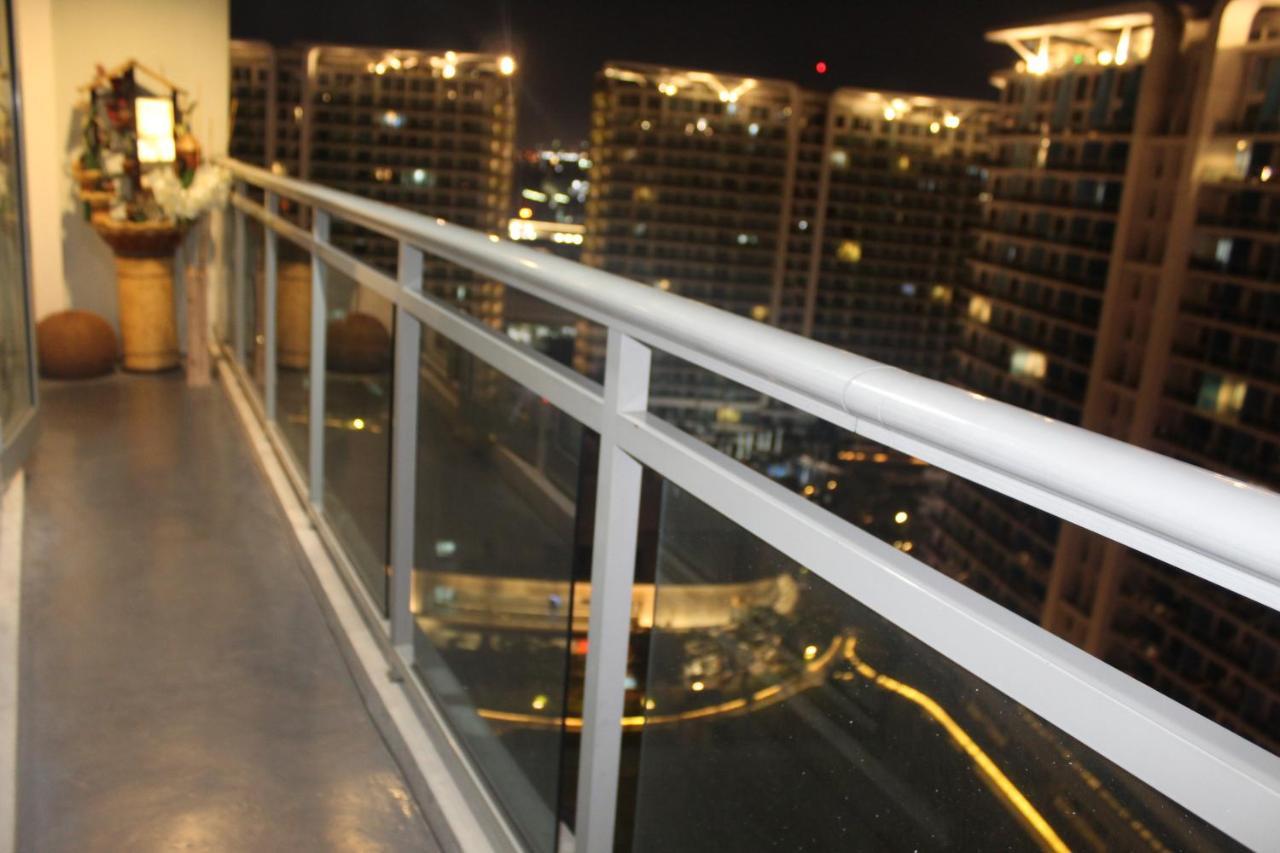 Azure C2 Balcony Wifi Near Mall Airport Multiple Units Paranaque City Dış mekan fotoğraf