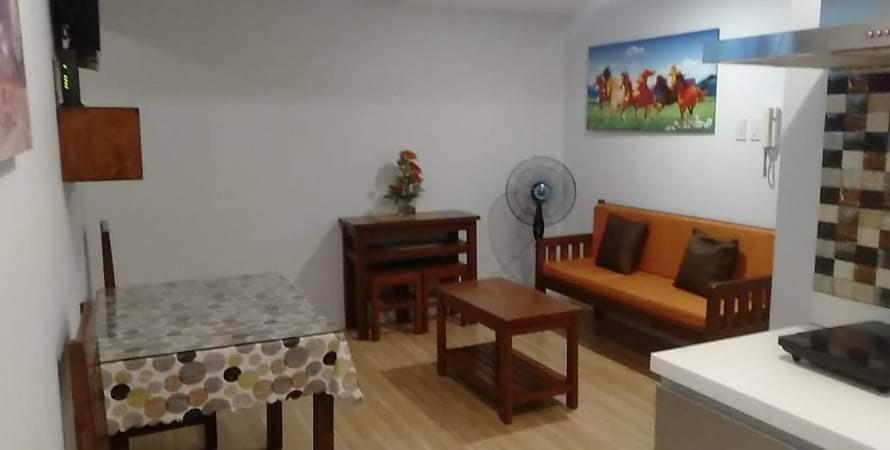 Azure C2 Balcony Wifi Near Mall Airport Multiple Units Paranaque City Dış mekan fotoğraf