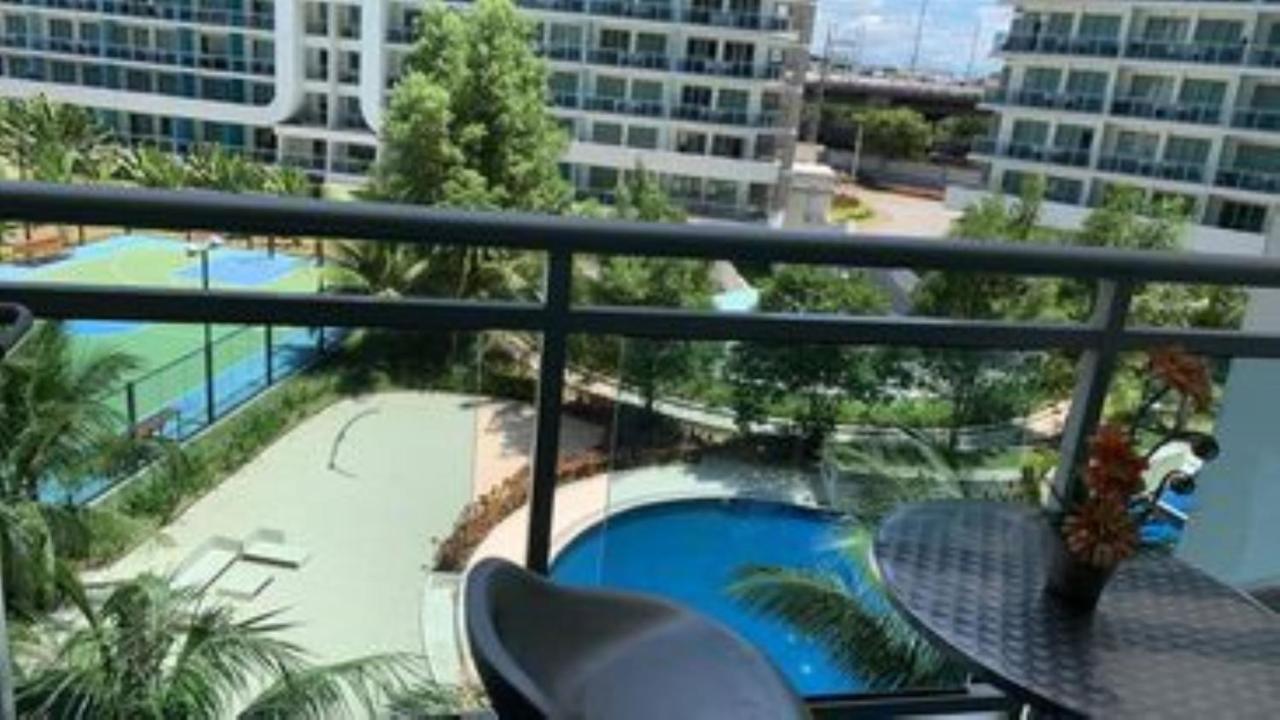 Azure C2 Balcony Wifi Near Mall Airport Multiple Units Paranaque City Dış mekan fotoğraf